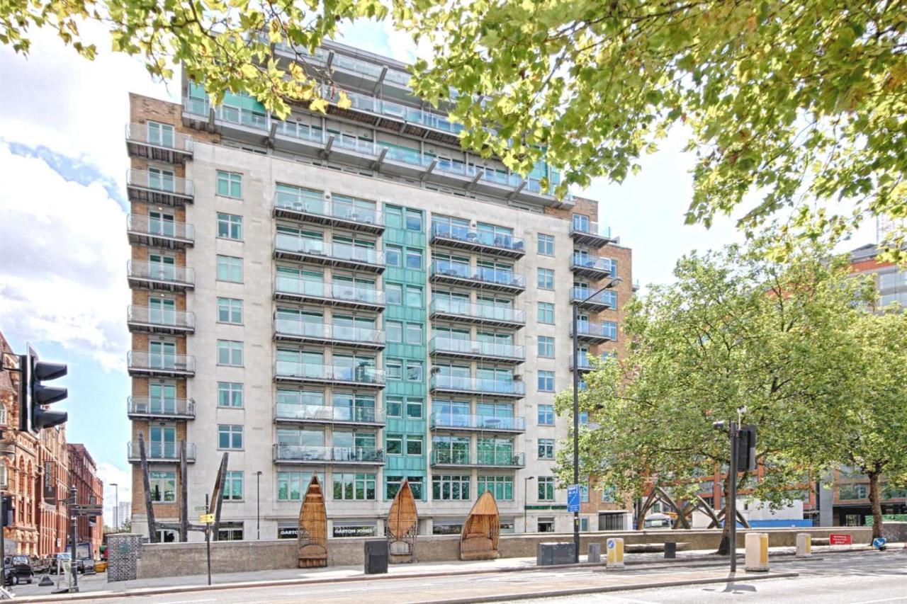 Stunning Westminster Apartment - 9 Albert لندن المظهر الخارجي الصورة