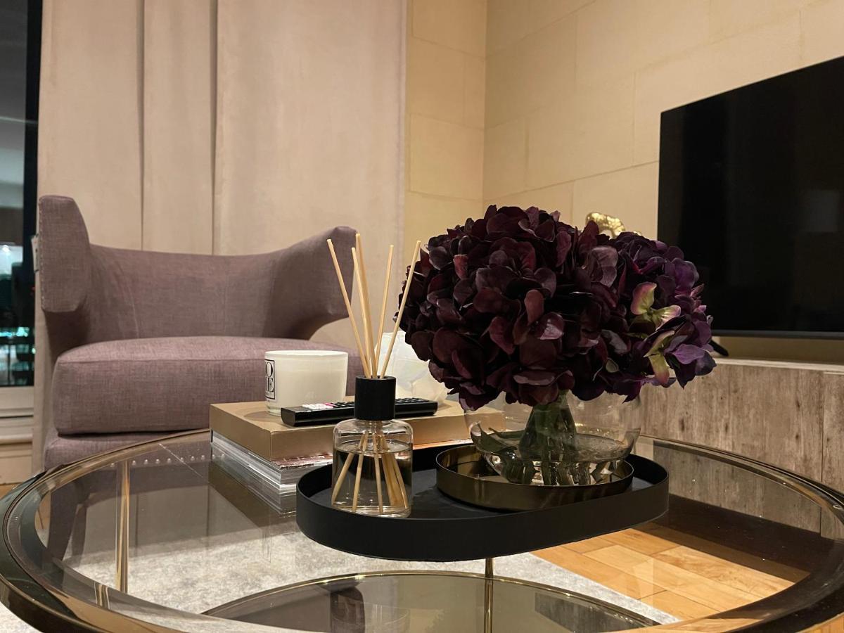 Stunning Westminster Apartment - 9 Albert لندن المظهر الخارجي الصورة
